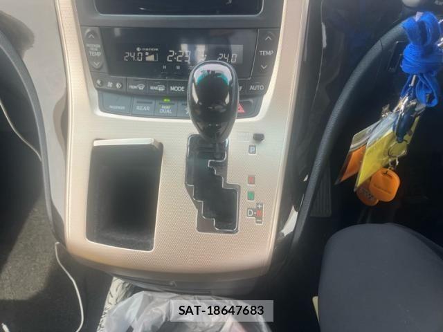 Toyota VELLFIRE 2014-06 7226442-12