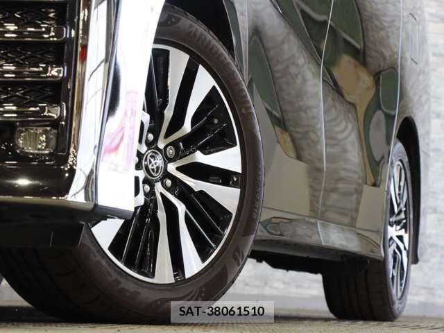Toyota VELLFIRE 2020-04 7226501-16