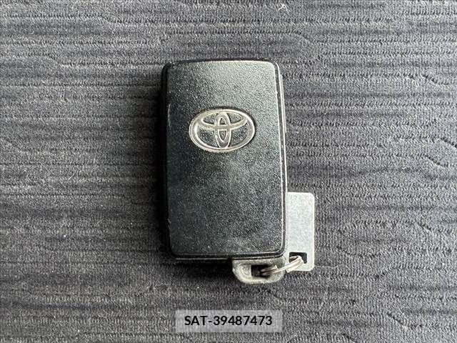 Toyota VELLFIRE 2014-07 7226445-26