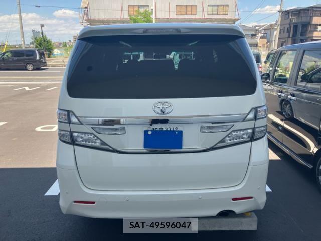 Toyota VELLFIRE 2012-02 7226416-1
