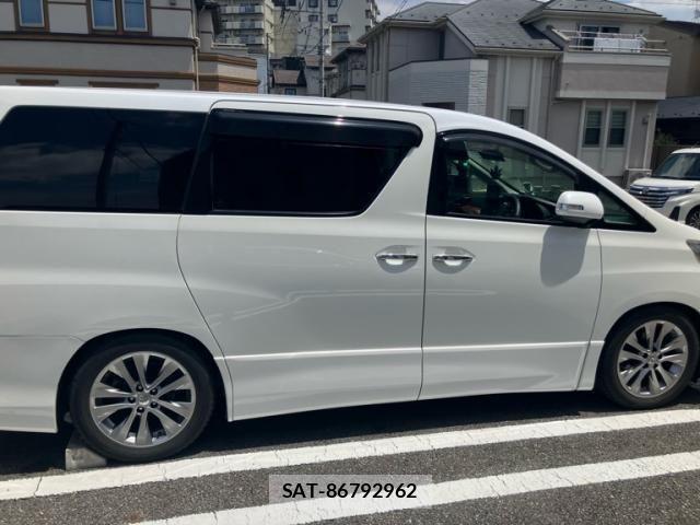 Toyota VELLFIRE 2010-03 7226412-8