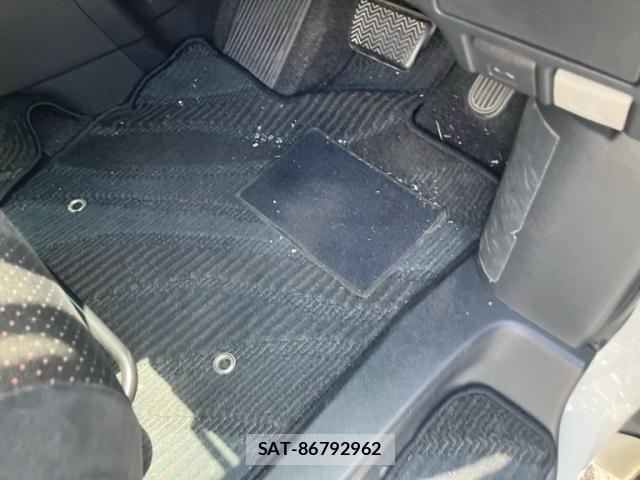 Toyota VELLFIRE 2010-03 7226412-13