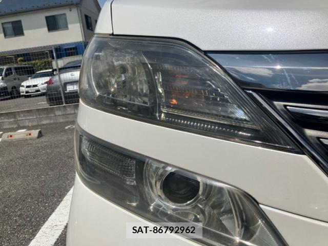 Toyota VELLFIRE 2010-03 7226412-23