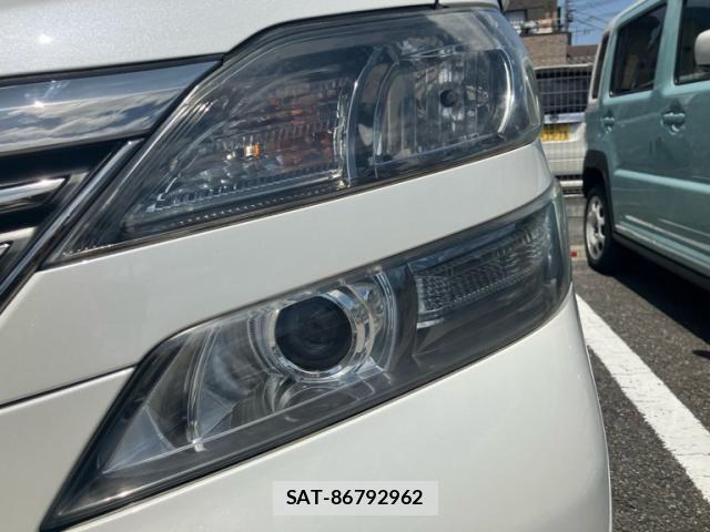 Toyota VELLFIRE 2010-03 7226412-24