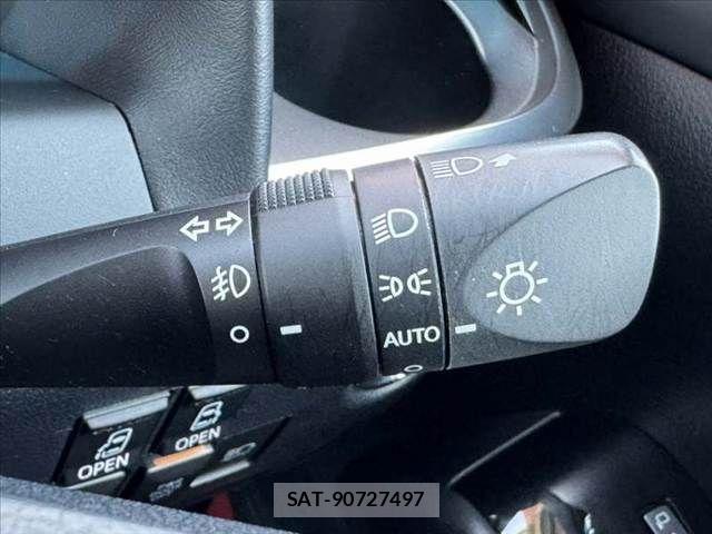 Toyota VELLFIRE 2018-02 7226488-27