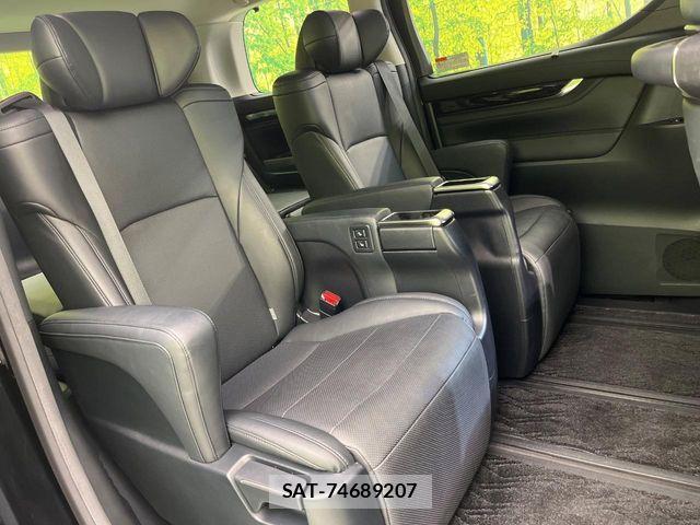 Toyota VELLFIRE 2018-11 7226495-8