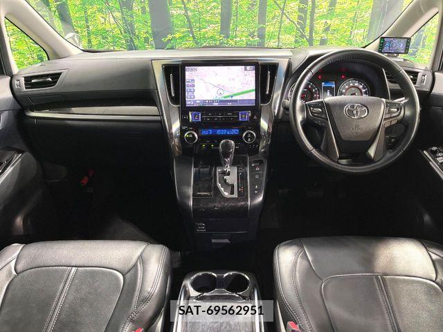 Toyota VELLFIRE 2018-11 7226500-1