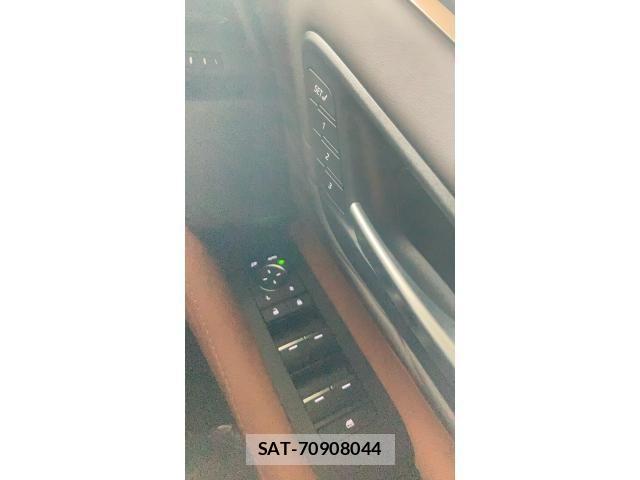 Toyota VELLFIRE 2024-11 7226512-12