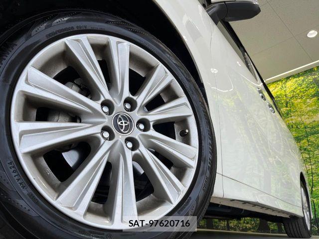 Toyota VELLFIRE 2018-08 7226497-11