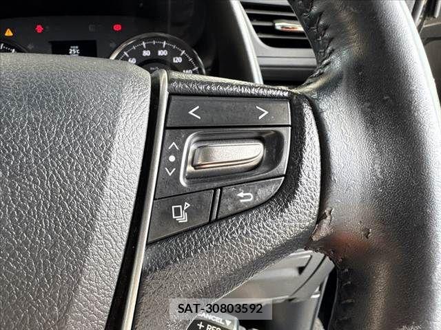 Toyota VELLFIRE 2015-07 7226457-29