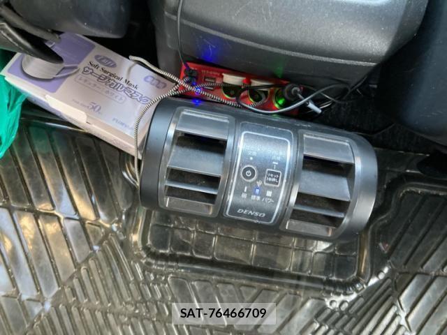Toyota VELLFIRE 2009-08 7226405-21
