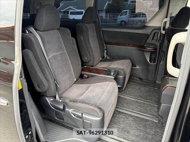 Toyota VELLFIRE 2012-08 7226418-17
