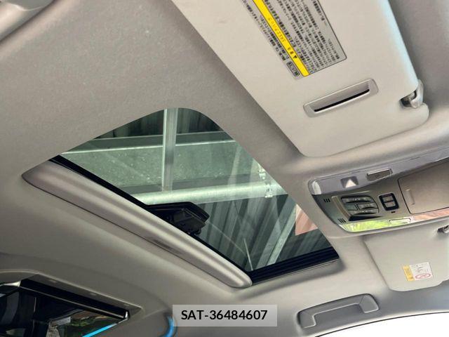 Toyota VELLFIRE 2018-01 7249943-2