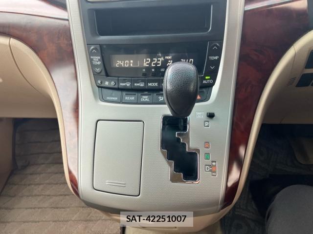 Toyota VELLFIRE 2011-05 7252685-20