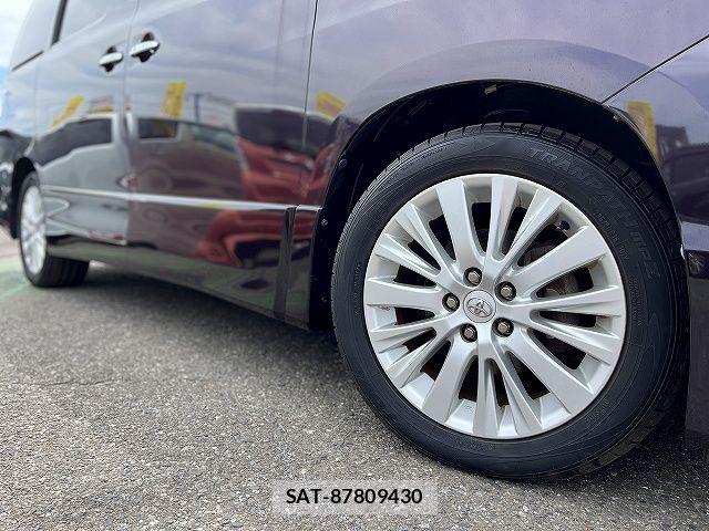 Toyota VELLFIRE 2012-05 7252682-26
