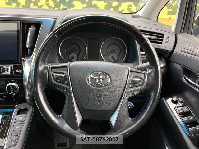 Toyota VELLFIRE 2017-04 7252670-10