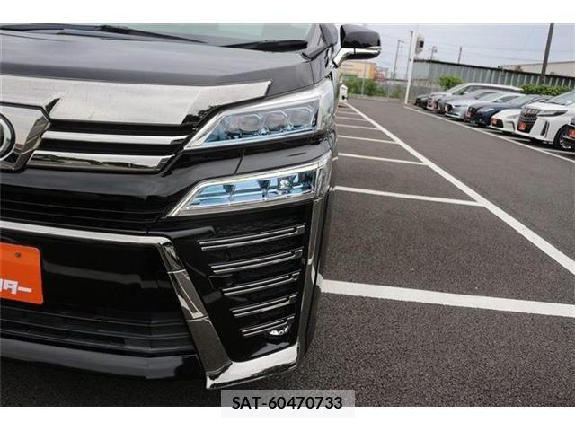 Toyota VELLFIRE 2018-07 7252669-19