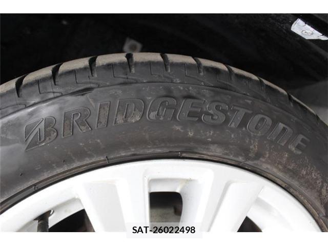 Toyota VELLFIRE 2017-04 7273189-20
