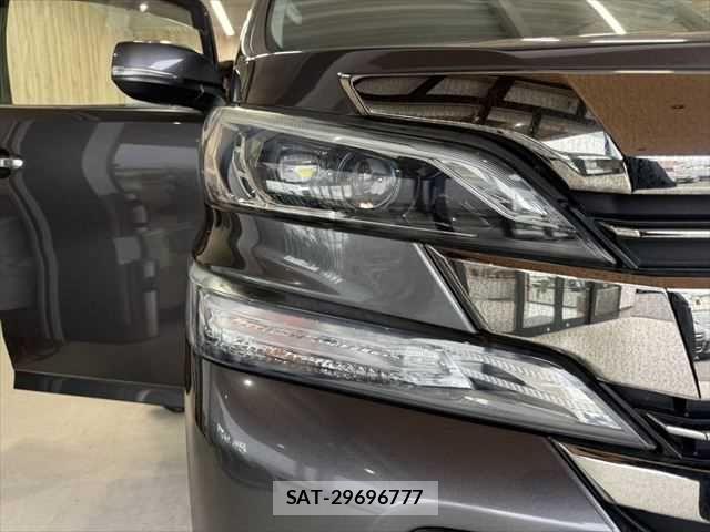 Toyota VELLFIRE 2017-05 7273194-25