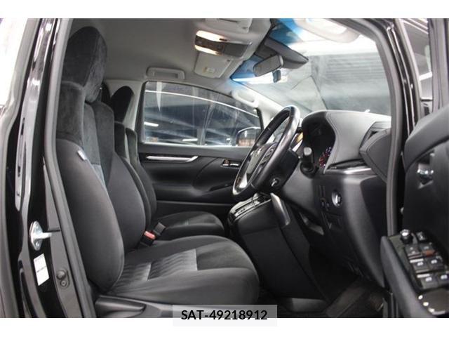 Toyota VELLFIRE 2020-03 7330829-28