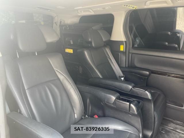 Toyota VELLFIRE 2012-01 7330855-9