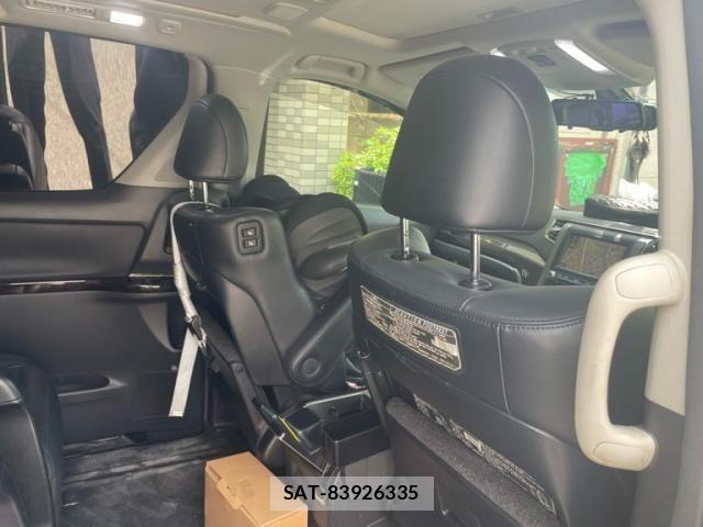 Toyota VELLFIRE 2012-01 7330855-8
