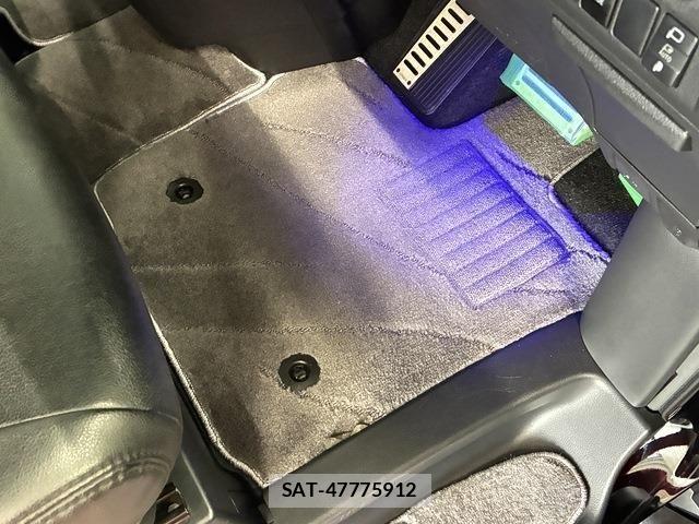 Toyota VELLFIRE 2014-02 7330845-13