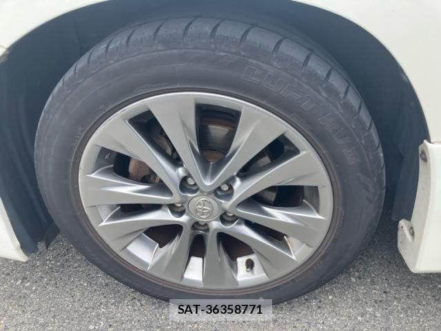 Toyota VELLFIRE 2011-01 7330870-9