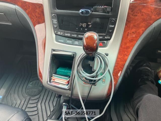 Toyota VELLFIRE 2011-01 7330870-21