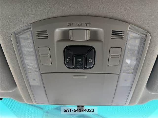 Toyota VELLFIRE 2013-09 7330850-22
