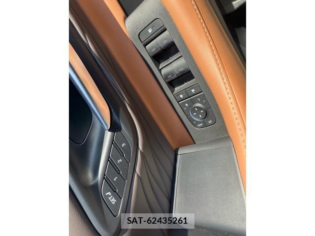 Toyota VELLFIRE 2025-10 7330807-13