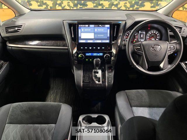 Toyota VELLFIRE 2019-08 7330817-1