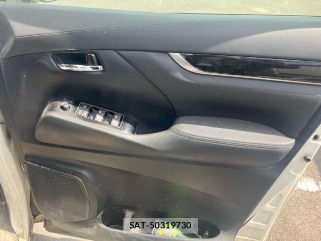 Toyota VELLFIRE 2015-02 7330844-17