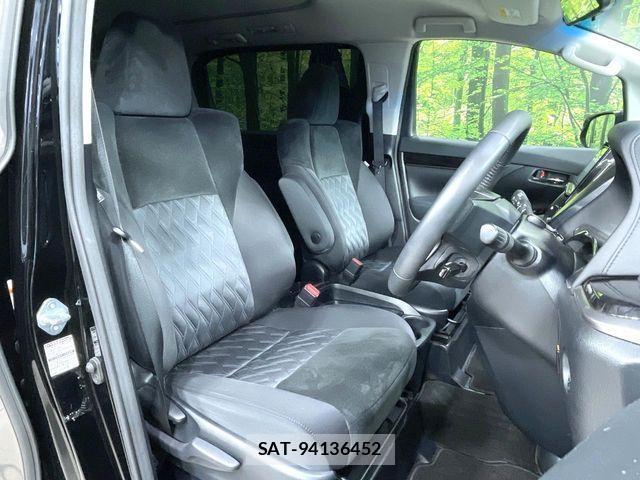 Toyota VELLFIRE 2018-07 7330822-7