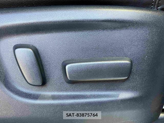 Toyota VELLFIRE 2017-10 7330826-16