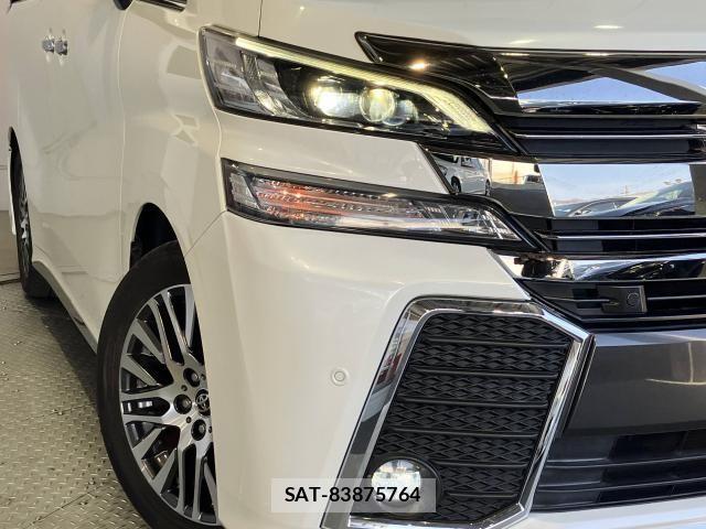 Toyota VELLFIRE 2017-10 7330826-1