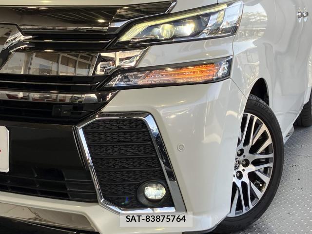 Toyota VELLFIRE 2017-10 7330826-27