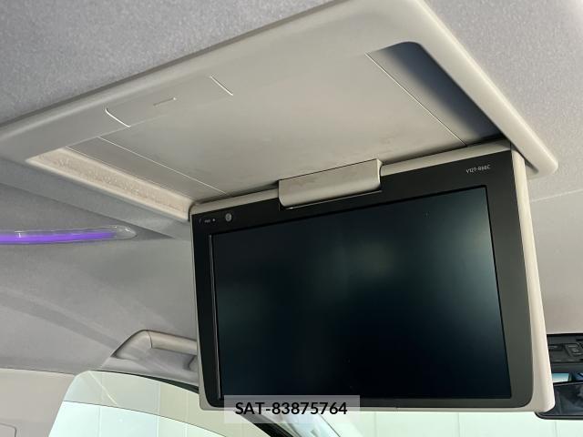 Toyota VELLFIRE 2017-10 7330826-3