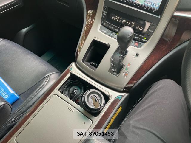 Toyota VELLFIRE 2011-12 7330860-21