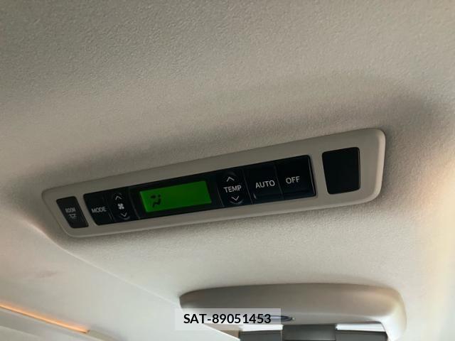 Toyota VELLFIRE 2011-12 7330860-24