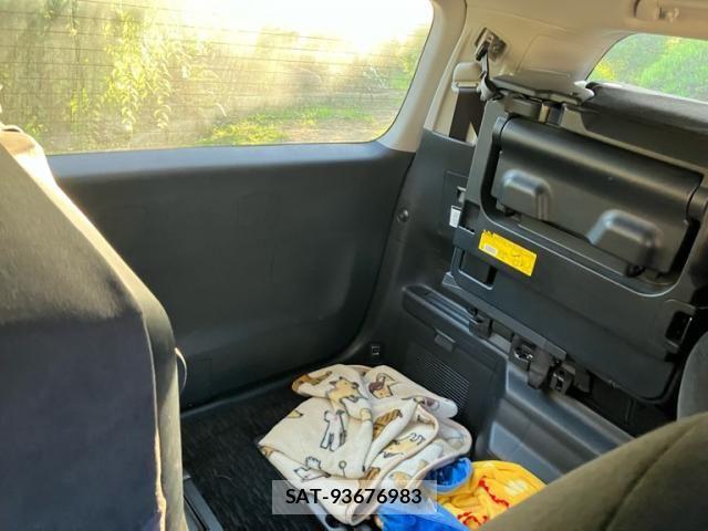 Toyota VELLFIRE 2012-01 7330858-13