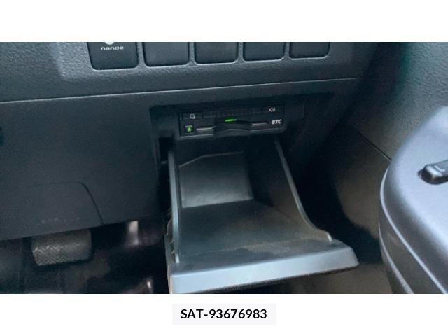 Toyota VELLFIRE 2012-01 7330858-24
