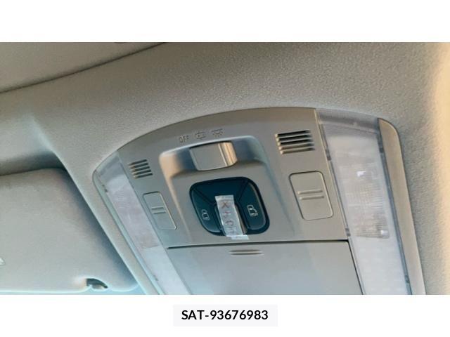 Toyota VELLFIRE 2012-01 7330858-25
