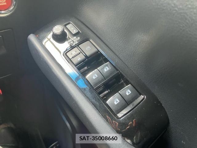 Toyota VELLFIRE 2017-03 7330828-19