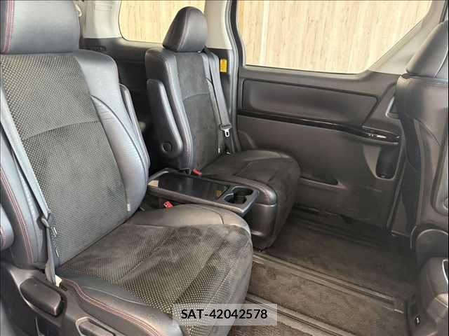 Toyota VELLFIRE 2014-03 7330852-9