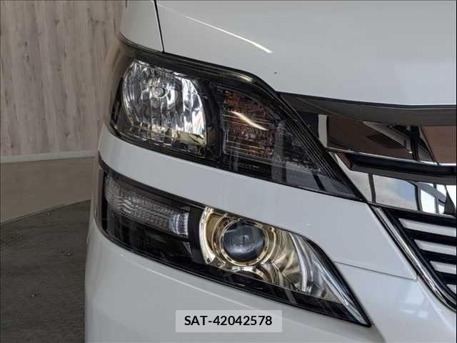 Toyota VELLFIRE 2014-03 7330852-24