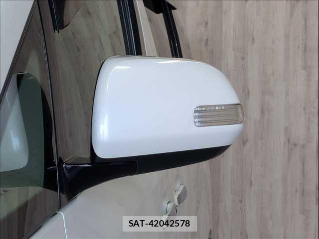 Toyota VELLFIRE 2014-03 7330852-26