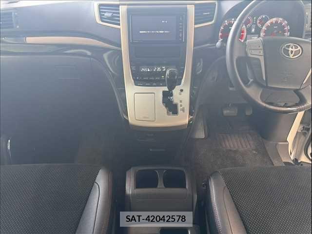 Toyota VELLFIRE 2014-03 7330852-2