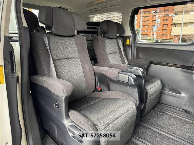 Toyota VELLFIRE 2013-02 7360266-16