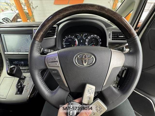 Toyota VELLFIRE 2013-02 7360266-6